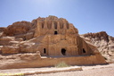 Petra tombeau aux obelisques 004